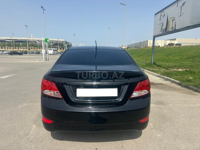 Hyundai Accent 2013, 240,000 km - 1.6 l - Bakı