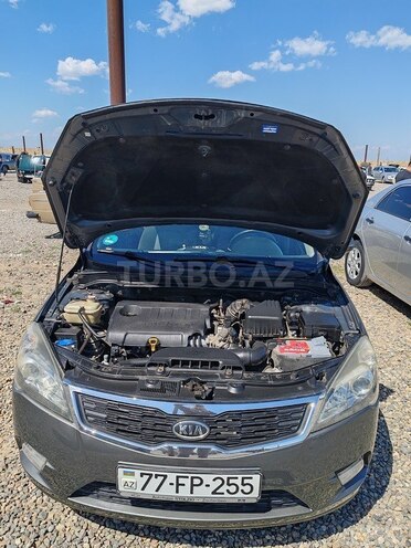Kia Ceed 2010, 203,000 km - 1.6 л - Gəncə