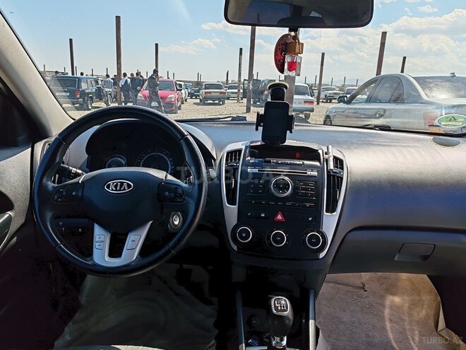 Kia Ceed 2010, 203,000 km - 1.6 л - Gəncə