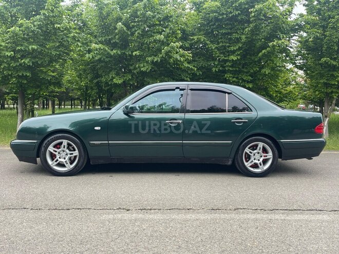 Mercedes E 240 1999, 256,000 km - 2.4 l - Lənkəran