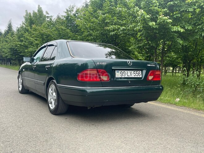 Mercedes E 240 1999, 256,000 km - 2.4 l - Lənkəran