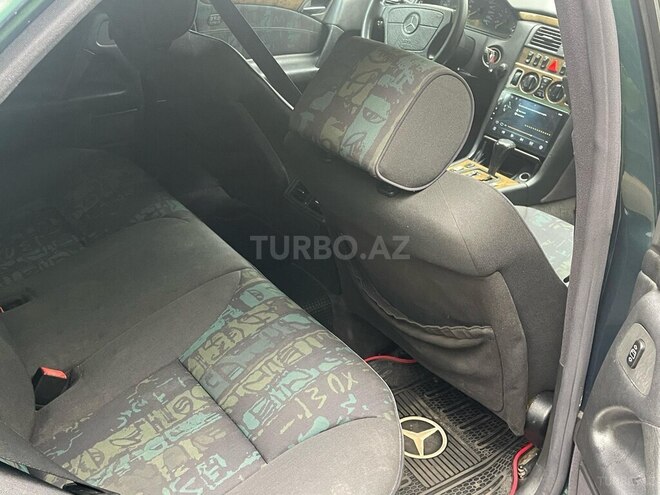 Mercedes E 240 1999, 256,000 km - 2.4 l - Lənkəran