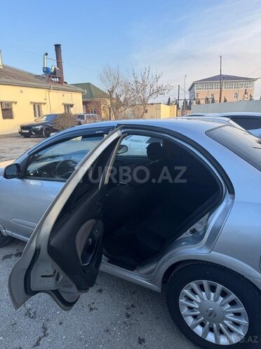 Nissan Sunny 2006, 206,000 km - 1.6 л - Bakı
