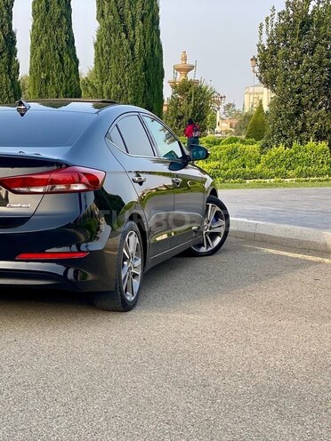 Hyundai Elantra 2017, 170,000 km - 2.0 л - Gəncə