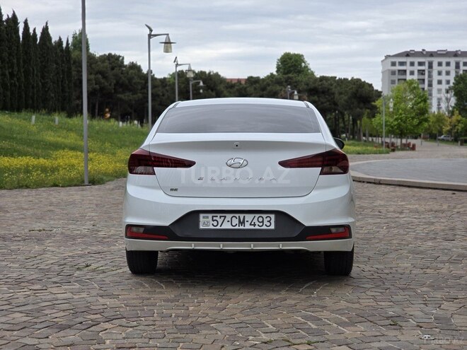 Hyundai Elantra 2018, 191,739 km - 2.0 l - Şəmkir