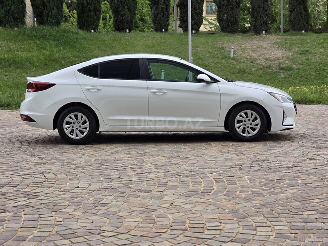 Hyundai Elantra 2018, 191,739 km - 2.0 l - Şəmkir