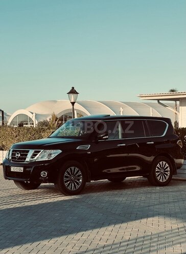 Nissan Patrol 2013, 198,000 km - 5.6 l - Bakı