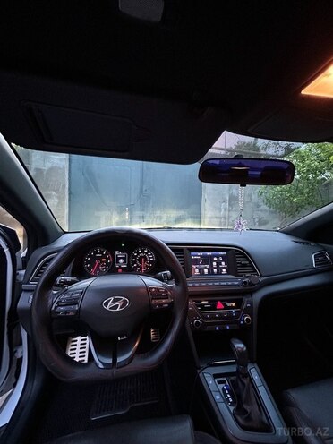 Hyundai Elantra 2018, 141,000 km - 1.6 л - Bakı