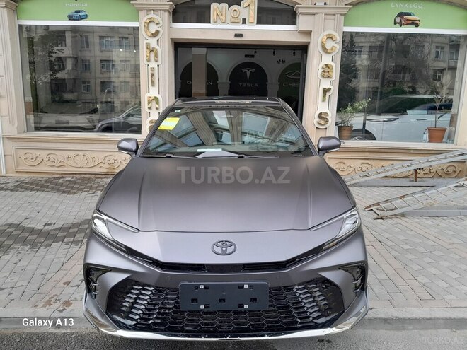 Toyota Camry-3