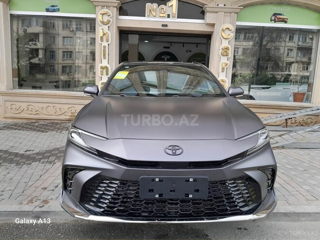 Toyota Camry-1