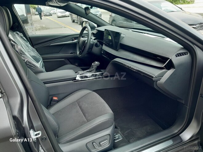 Toyota Camry-7