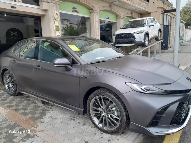 Toyota Camry-9