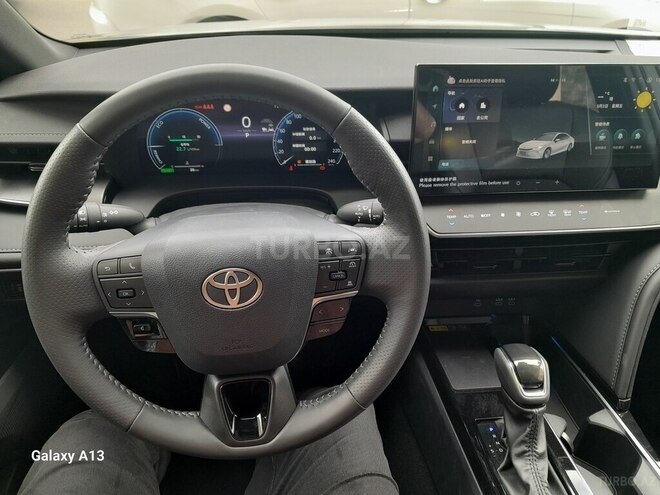 Toyota Camry-16