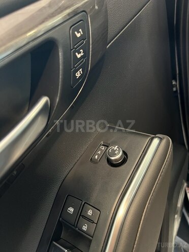 Toyota Highlander-11