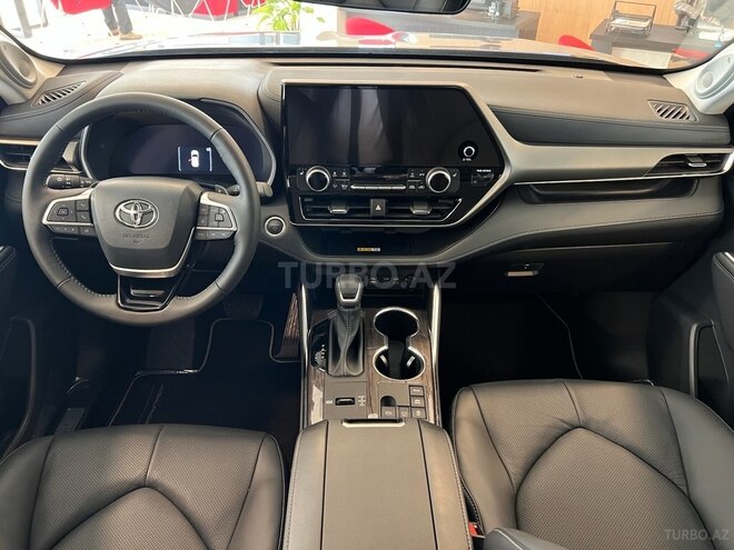 Toyota Highlander-7