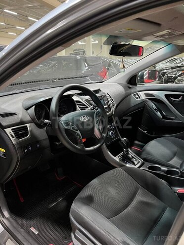Hyundai Elantra 2015, 196,536 km - 1.8 л - Sumqayıt