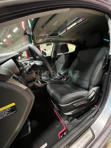Hyundai Elantra 2015, 196,536 km - 1.8 л - Sumqayıt