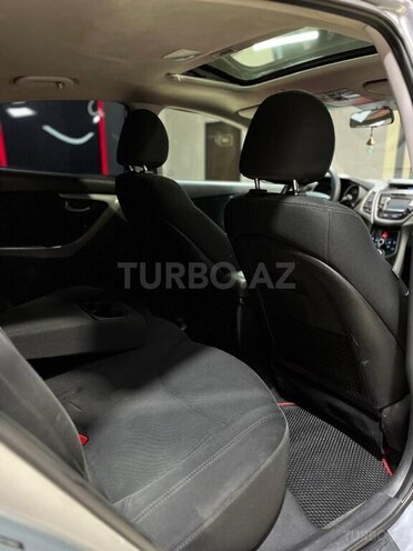 Hyundai Elantra 2015, 196,536 km - 1.8 л - Sumqayıt