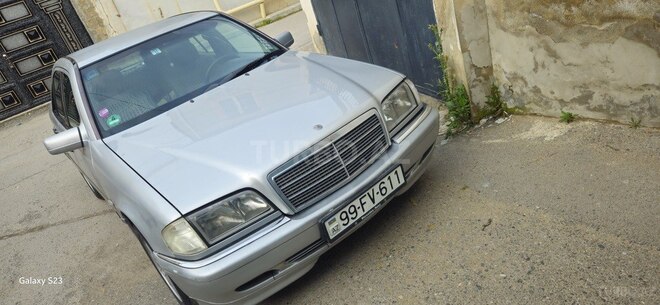Mercedes C 220 d 2000, 393,719 km - 2.2 l - Bakı