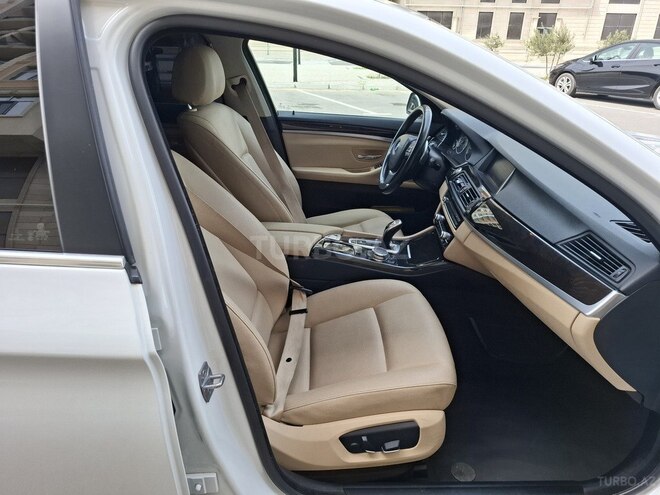 BMW 528 2015, 253,000 km - 2.0 l - Sumqayıt