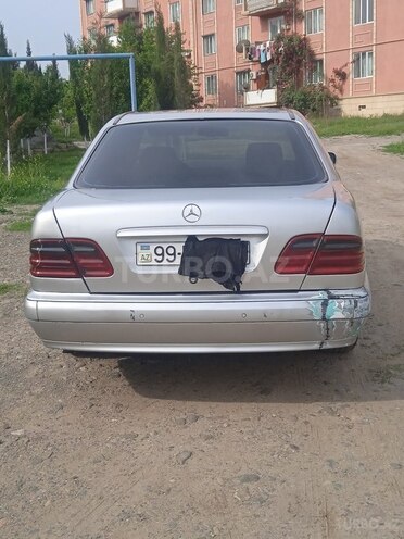 Mercedes E 220 d 2001, 420,000 km - 2.2 l - Gəncə