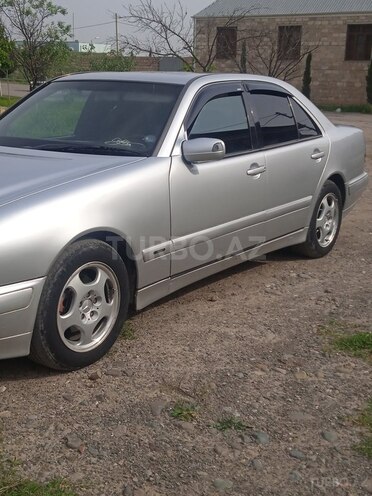 Mercedes E 220 d 2001, 420,000 km - 2.2 l - Gəncə
