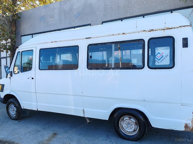 Mercedes 208 D 1991, 291,000 km - 2.3 l - Bərdə