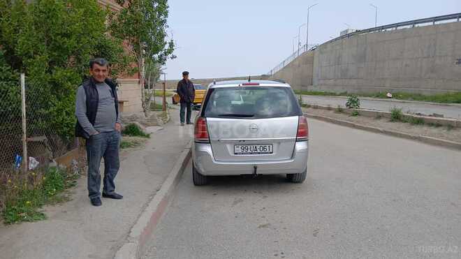 Opel Zafira 2006, 200,000 km - 1.9 л - Bakı