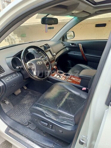 Toyota Highlander 2011, 314,000 km - 3.5 l - Sumqayıt