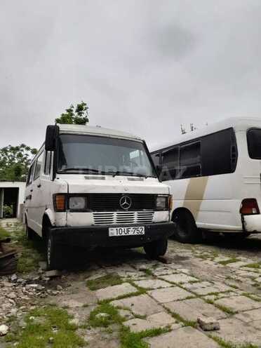Mercedes 208 D 1995, 556,600 km - 2.3 л - Salyan