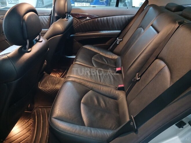 Mercedes E 240 2004, 250,000 km - 2.4 l - Bakı