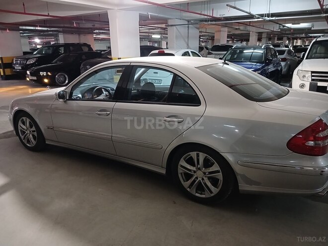 Mercedes E 240 2004, 250,000 km - 2.4 l - Bakı