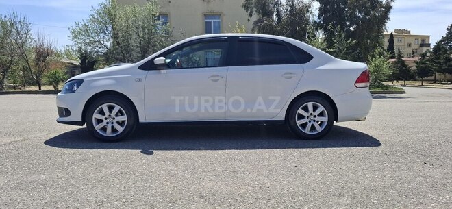 Volkswagen Polo 2012, 295,000 km - 1.6 l - Bakı
