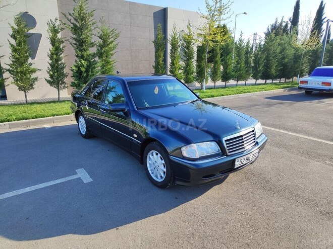 Mercedes C 180 1997, 300,000 km - 1.8 l - Salyan