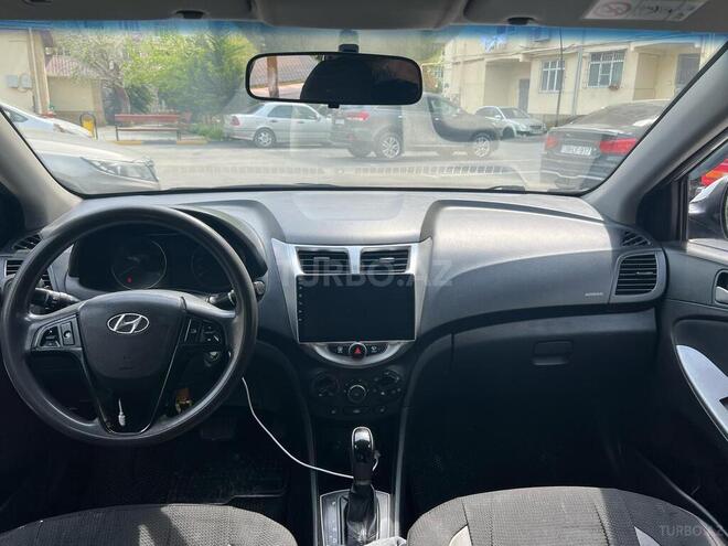 Hyundai Accent 2015, 260,000 km - 1.6 l - Bakı