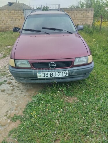 Opel Astra 1995, 375,125 km - 1.6 l - Qusar