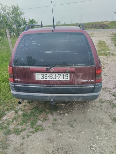 Opel Astra 1995, 375,125 km - 1.6 l - Qusar