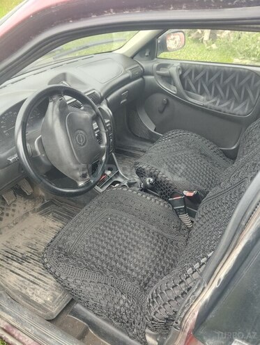 Opel Astra 1995, 375,125 km - 1.6 l - Qusar