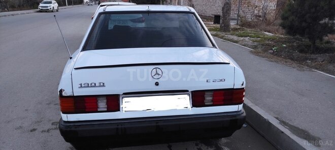 Mercedes 190 1989, 900,000 km - 2.3 л - Neftçala