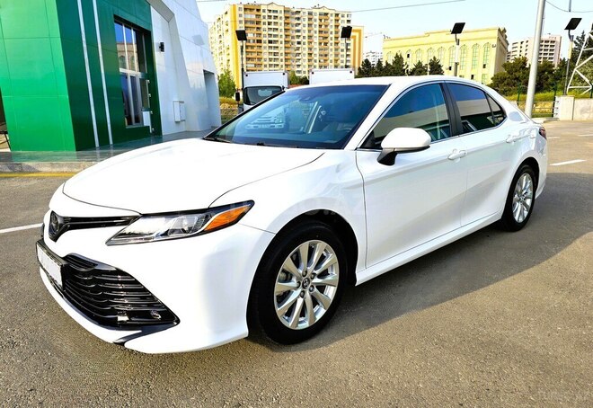 Toyota Camry 2018, 118,728 km - 2.5 л - Bakı