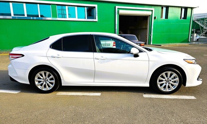 Toyota Camry 2018, 118,728 km - 2.5 л - Bakı