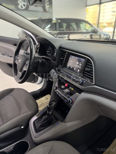 Hyundai Elantra 2017, 86,160 km - 2.0 л - Sumqayıt