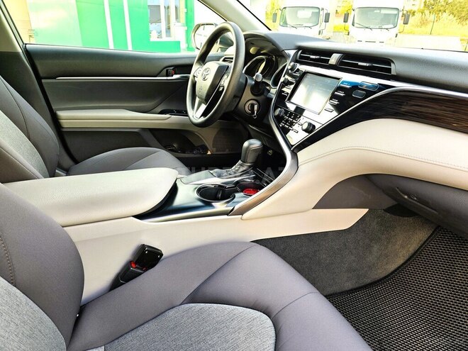 Toyota Camry 2018, 118,728 km - 2.5 л - Bakı