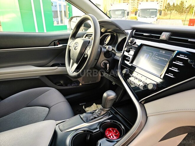 Toyota Camry 2018, 118,728 km - 2.5 л - Bakı