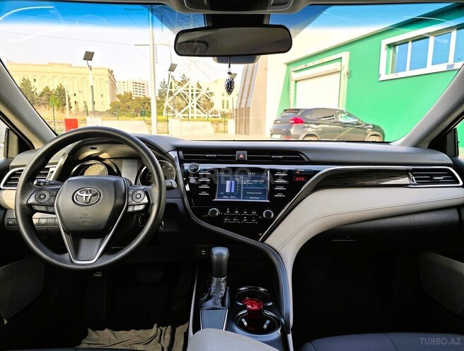 Toyota Camry 2018, 118,728 km - 2.5 л - Bakı