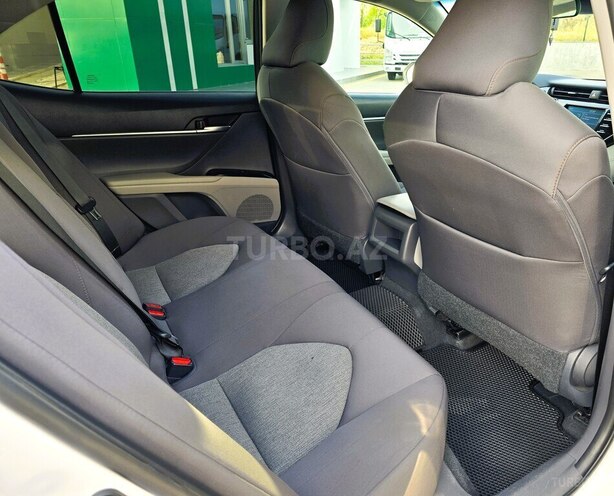 Toyota Camry 2018, 118,728 km - 2.5 л - Bakı