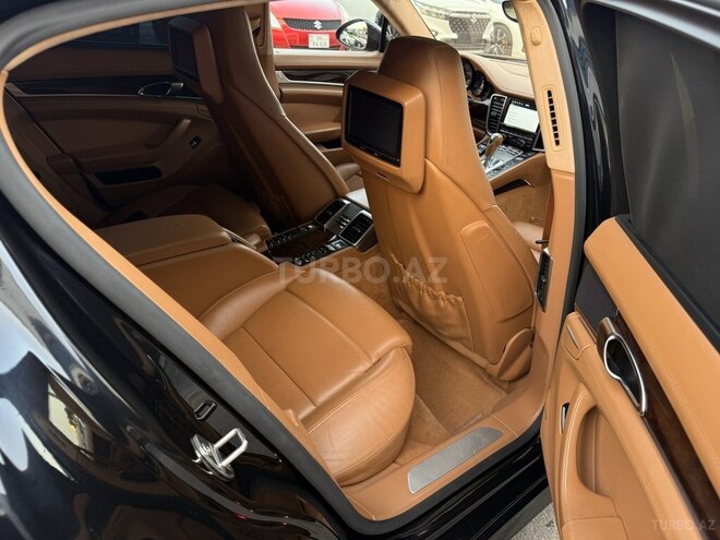 Porsche Panamera Turbo-14
