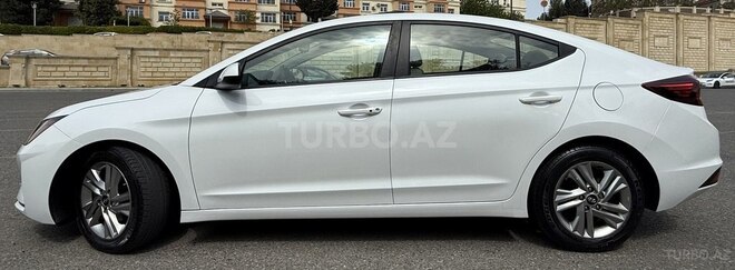 Hyundai Elantra 2019, 98,170 km - 2.0 l - Bakı