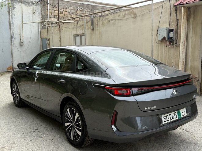Changan Qiyuan A05 2025, 0 km - 1.5 l - Bakı