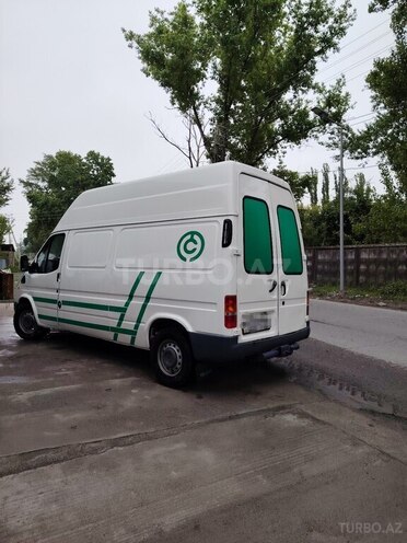 Ford Transit-15